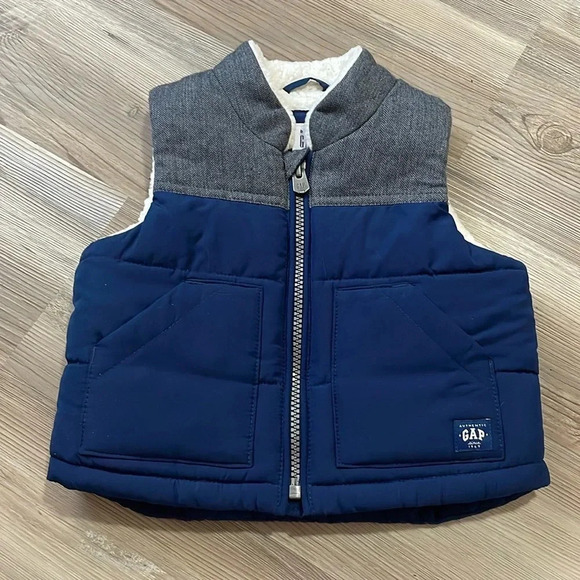 Baby Gap puffer vest jacket Sherpa lined Full zip Navy & Gray Size 6-12 mos - Picture 2 of 9